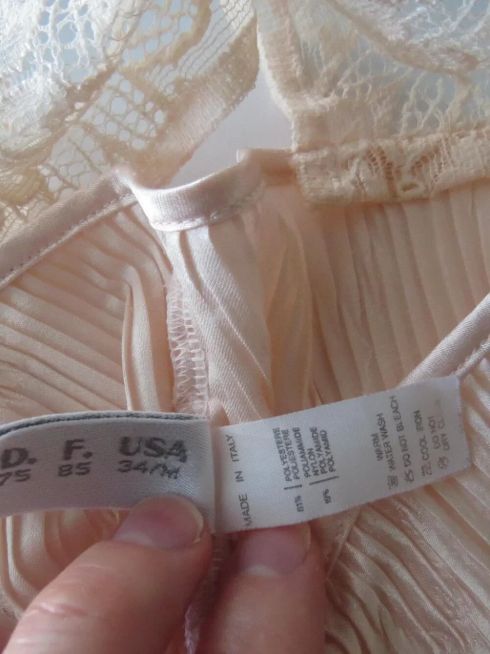 La Perla italian also has